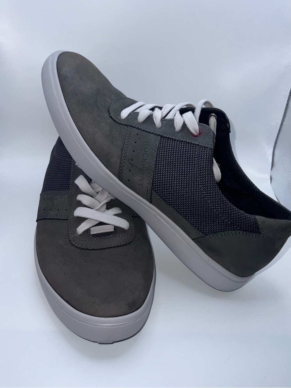 Rockport Men’s Gray and Navy Casual Lace-Up Sneakers